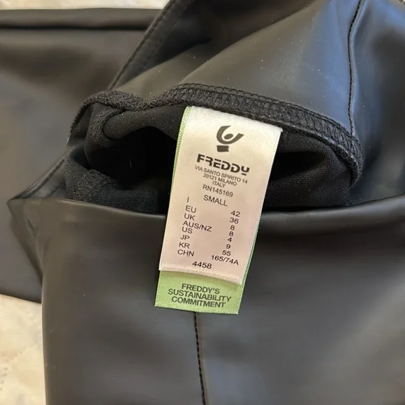 Freddy High Rise Leather 7/8 Pants 🖤 - Picture 3 of 3